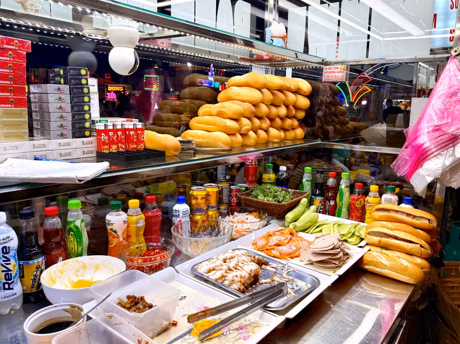 Vụ ngộ độc bánh mì Bin Bin: Hồi chuông cảnh báo từ pâté và sốt trứng