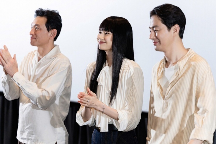 Jung Ho-yeon và cú “lột xác” cơ bắp cho phim hành động đầu tay