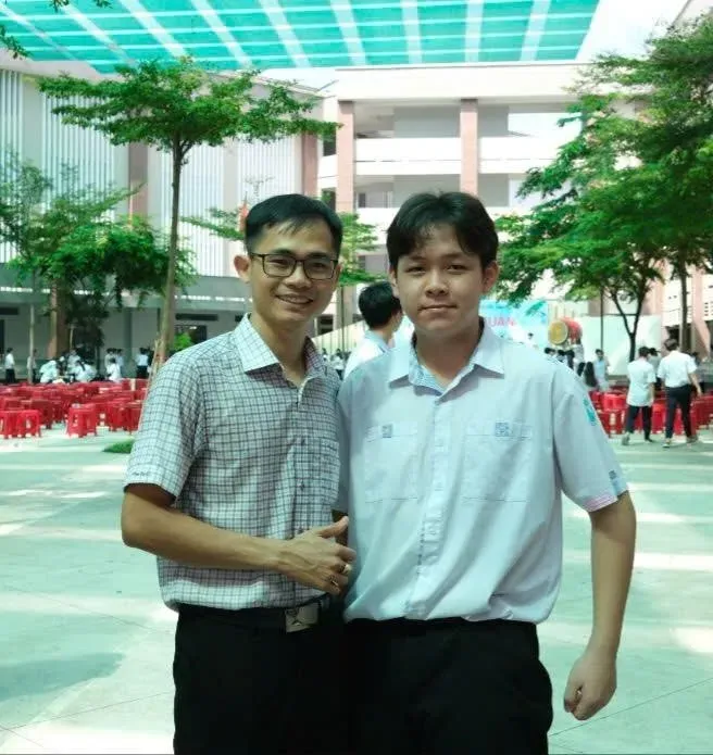 Từ điểm tuyệt đối 30/30 đến giải Nhất: bí quyết học của học sinh xuất sắc