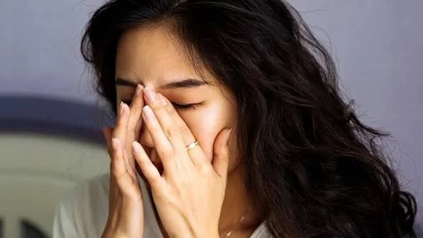 Đau đầu, nhìn mờ: dấu hiệu đột quỵ sớm dễ bị bỏ qua