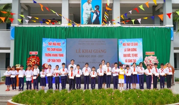 Hơn 700 suất học bổng từ doanh nghiệp năng lượng cho học sinh khó khăn