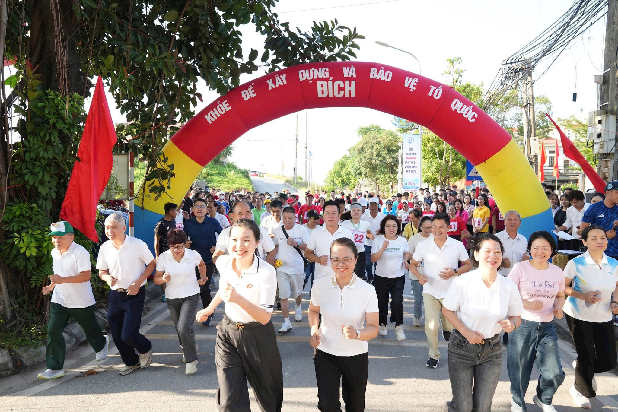 Giải chạy Báo Hànộimới Vì hòa bình: Khi cả phường cùng ra đường chạy