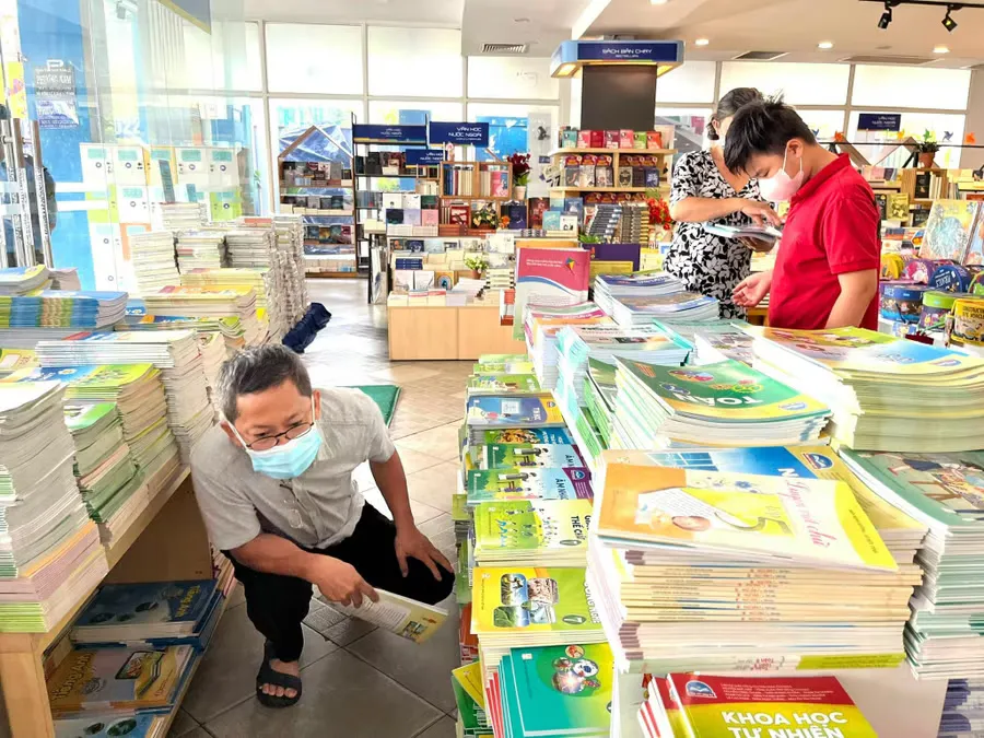 TP.HCM huy động sách thư viện và sách điện tử để chống thiếu sách giáo khoa