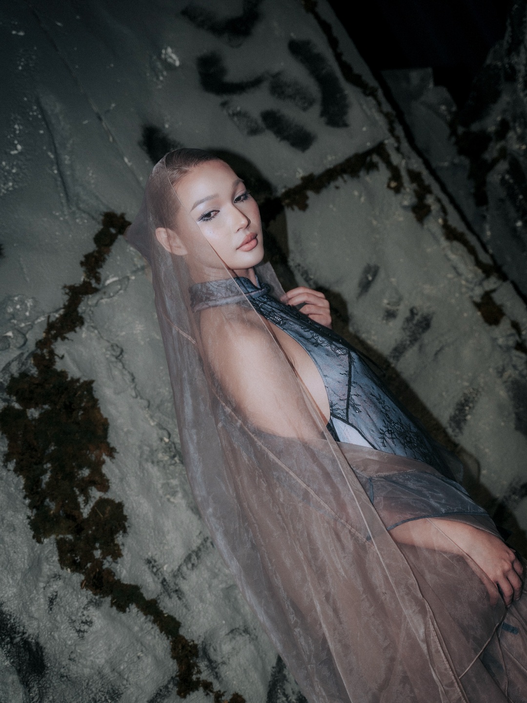 Diệp Linh Châu mang áo yếm Việt đương đại đến Manila Fashion Week
