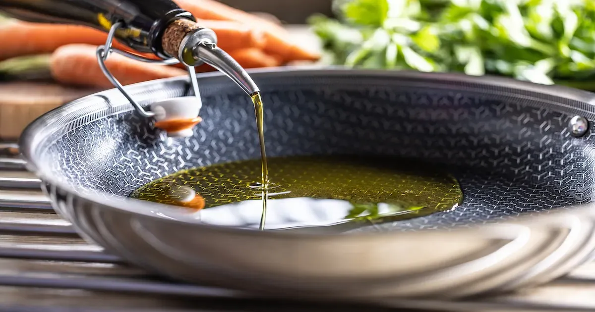 Dầu ăn chịu nhiệt tốt nhất: chọn đúng cho từng kiểu nấu