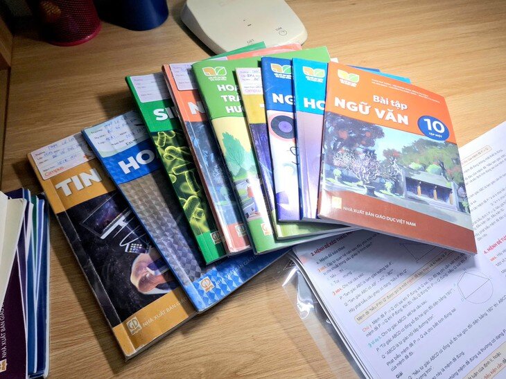 Sách giáo khoa cung vượt cầu nhưng học sinh vẫn thiếu: nghịch lý và lối ra từ chính các trường
