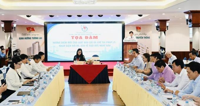 Báo chí Việt Nam dựng ‘hàng rào’ pháp lý kiểm soát AI trong tòa soạn