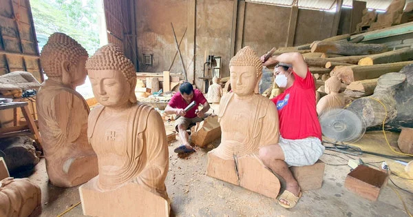 Làng nghề truyền thống bứt phá nhờ không gian số