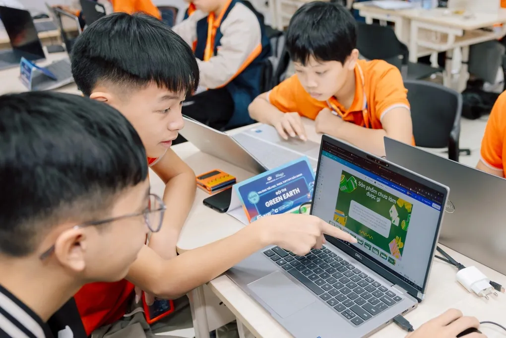 Hà Nội phổ cập giáo dục AI từ lớp 1 đến lớp 12