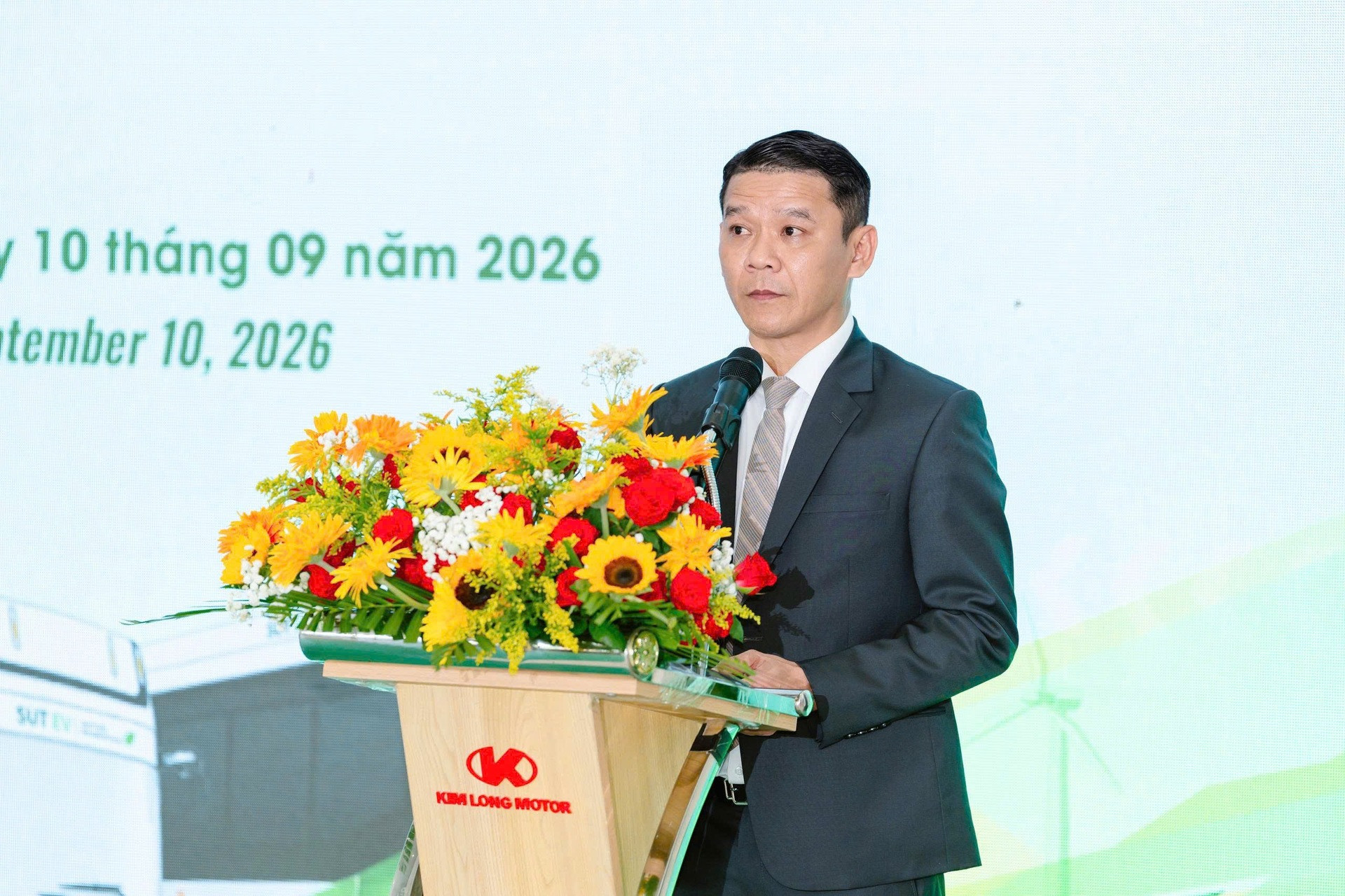 Xe bus điện Việt Nam chinh phục Bangkok và thị trường Thái
