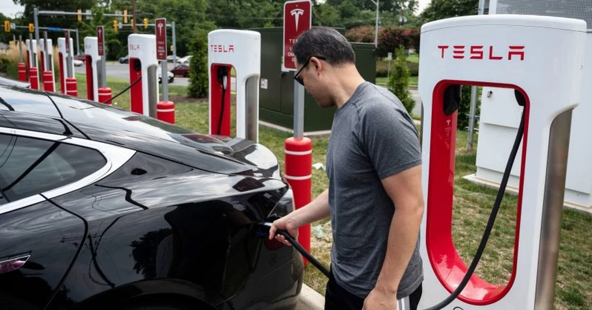 Tesla lập công ty tại Việt Nam: hạ tầng sạc là nút thắt lớn nhất?