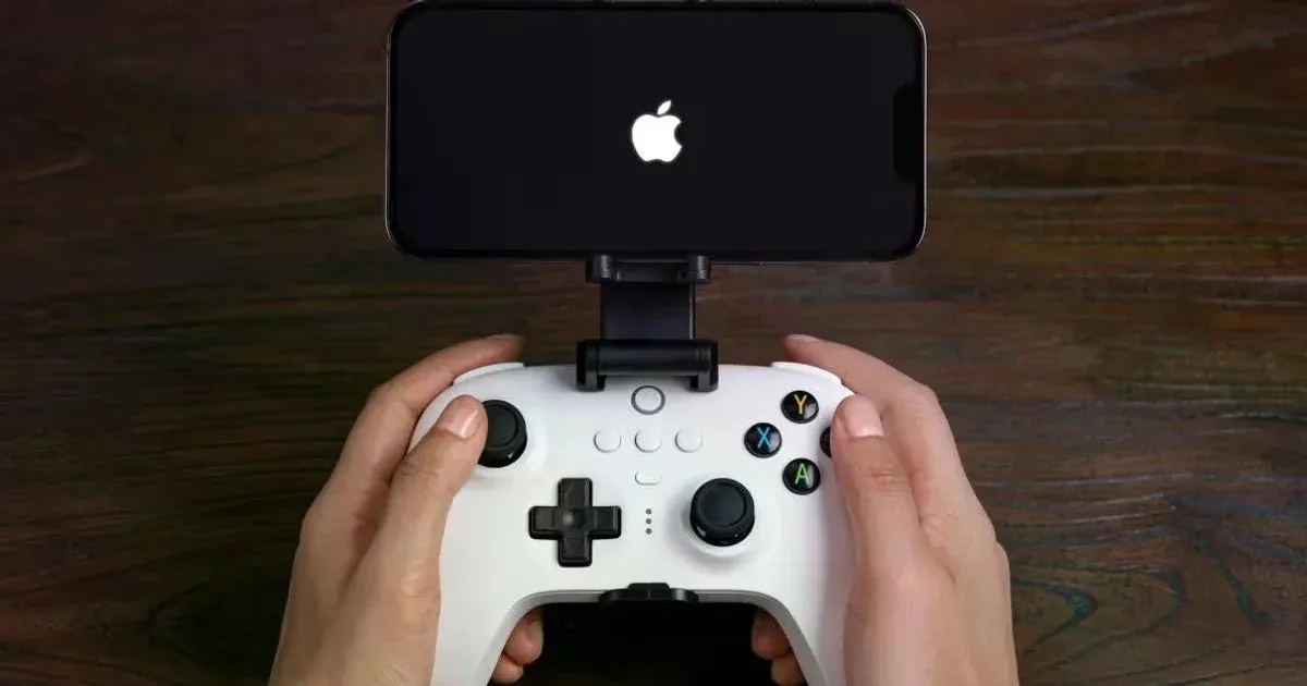 Tay cầm chơi game Beats cho iPhone: Bước ngoặt mới cho game thủ di động?