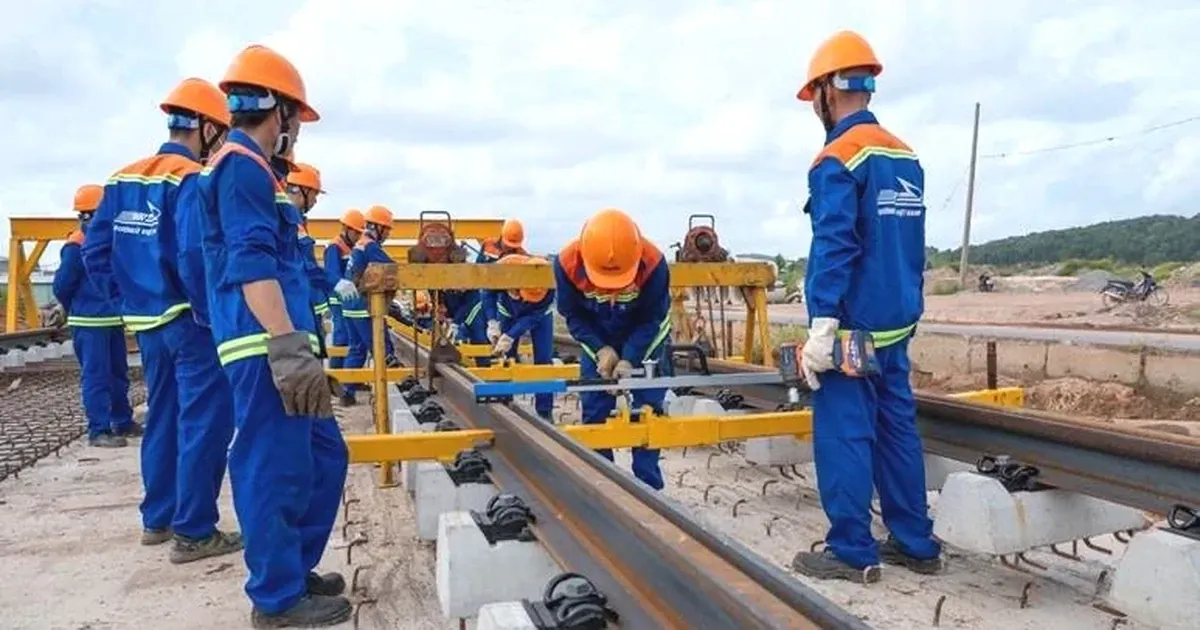 Phú Quốc lắp 2.850 thanh ray: cú hích đổi đời cho giao thông đảo ngọc