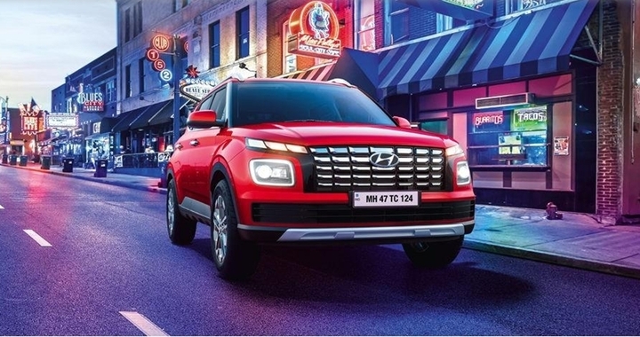 SUV 5 chỗ gầm cao dưới 500 triệu: Nên chọn xăng hay điện?