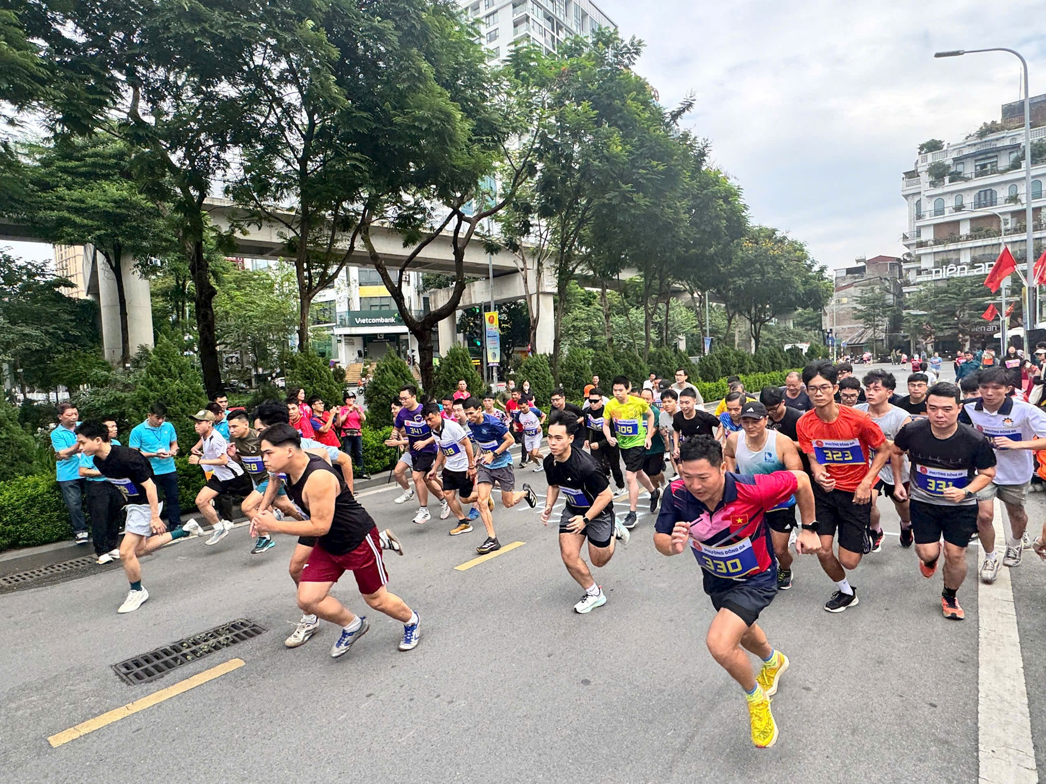 Khi giải chạy cấp phường trở thành động lực của thể thao cộng đồng