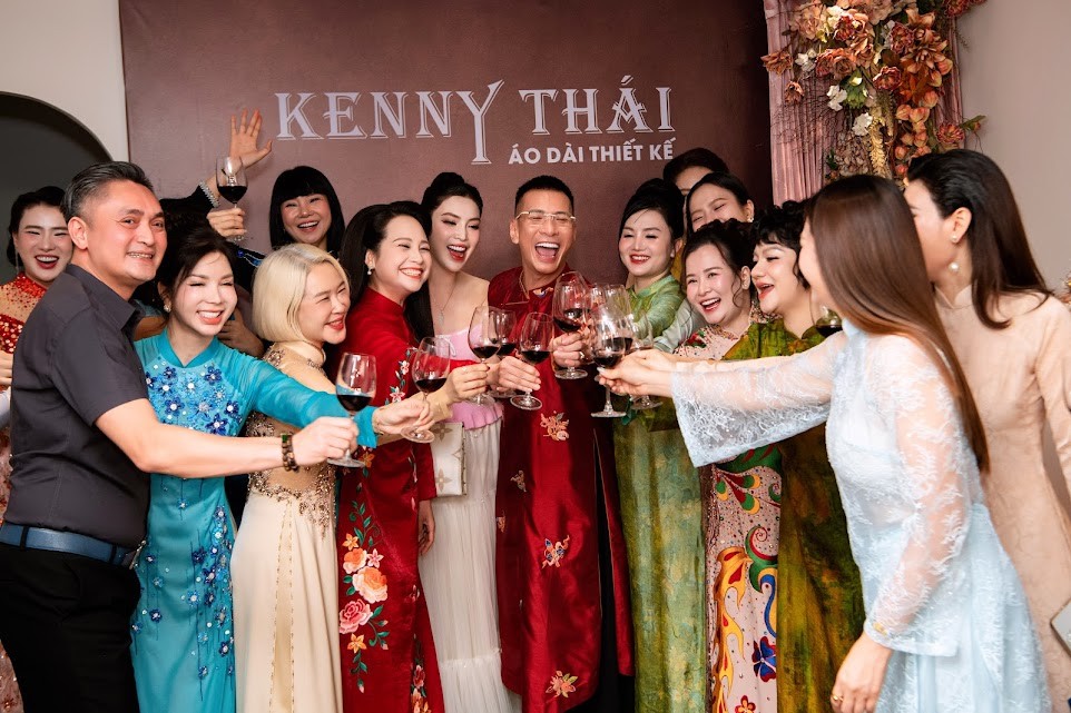 Không gian áo dài của Kenny Thái: Khi di sản bước vào đời sống và du lịch