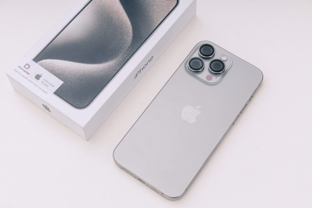 Ba mẫu iPhone bị Apple khai tử: Nên giữ, bán hay nâng cấp iPhone 18?