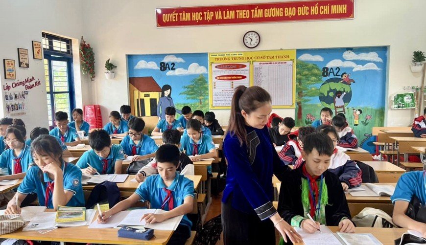 22 khoản phí dịch vụ trường công: Phụ huynh phải nắm trần thu để bảo vệ ví tiền