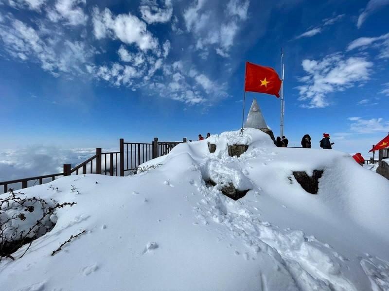 Biệt thự 1.300m trên cao: Bước nhảy mới của du lịch sang trọng