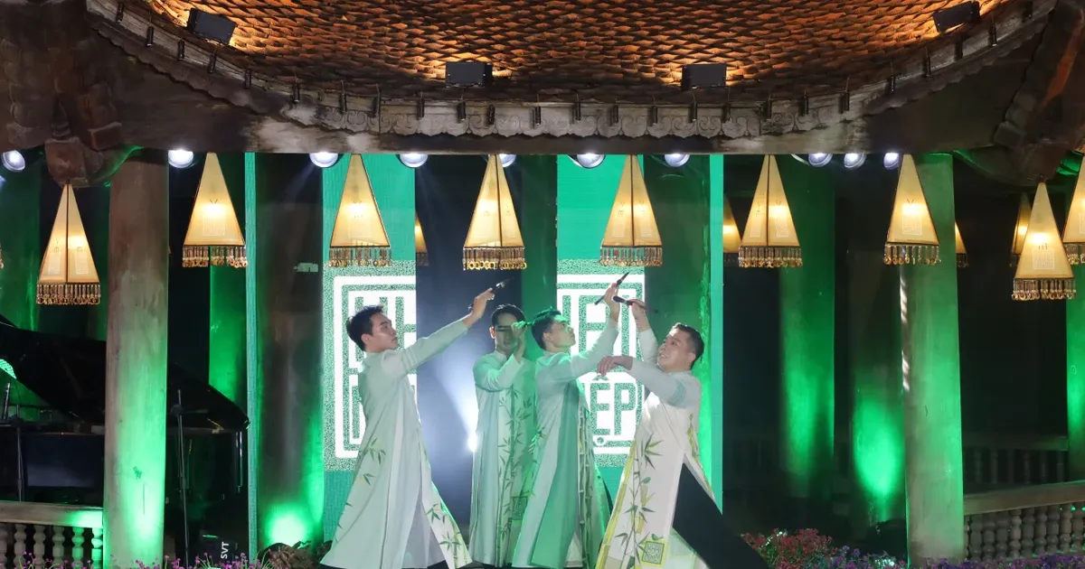 Âm thanh trống cổ kính và ánh sáng đương đại hồi sinh di sản Văn Miếu