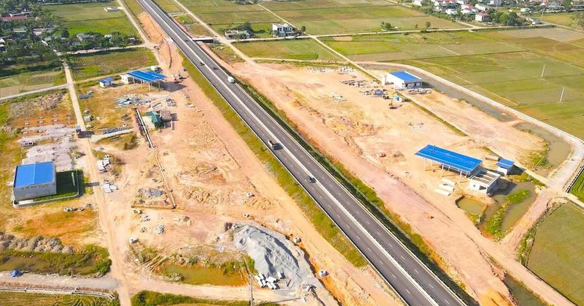 Trạm dừng nghỉ cao tốc Bắc-Nam: chạy đua với tiến độ