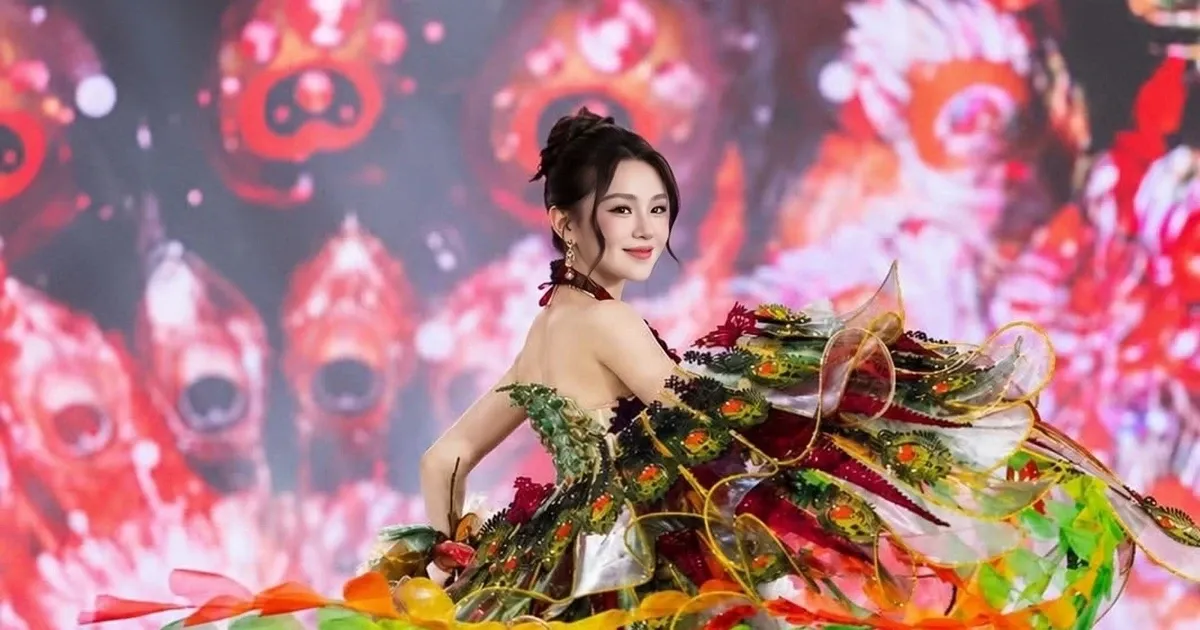 Từ tranh Đông Hồ đến văn hóa Hà Nhì: Khi trang phục dân tộc hoa hậu trở thành câu chuyện ngoại giao