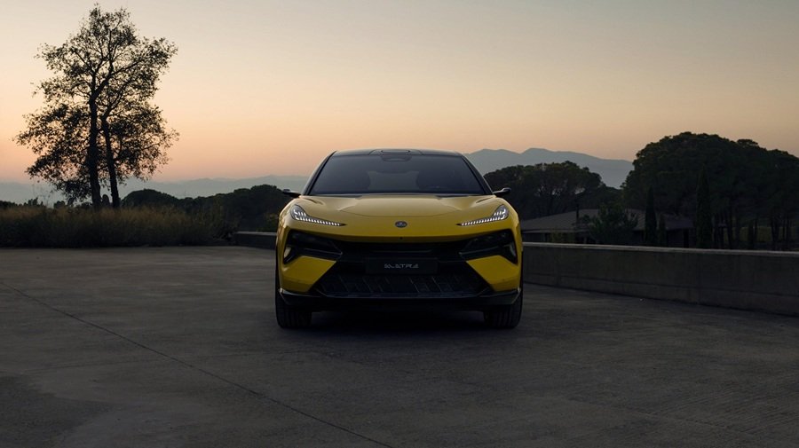 Lotus Emira 420 Sport, Emeya và Eletre: bộ ba hiệu suất cao định nghĩa lại Lotus