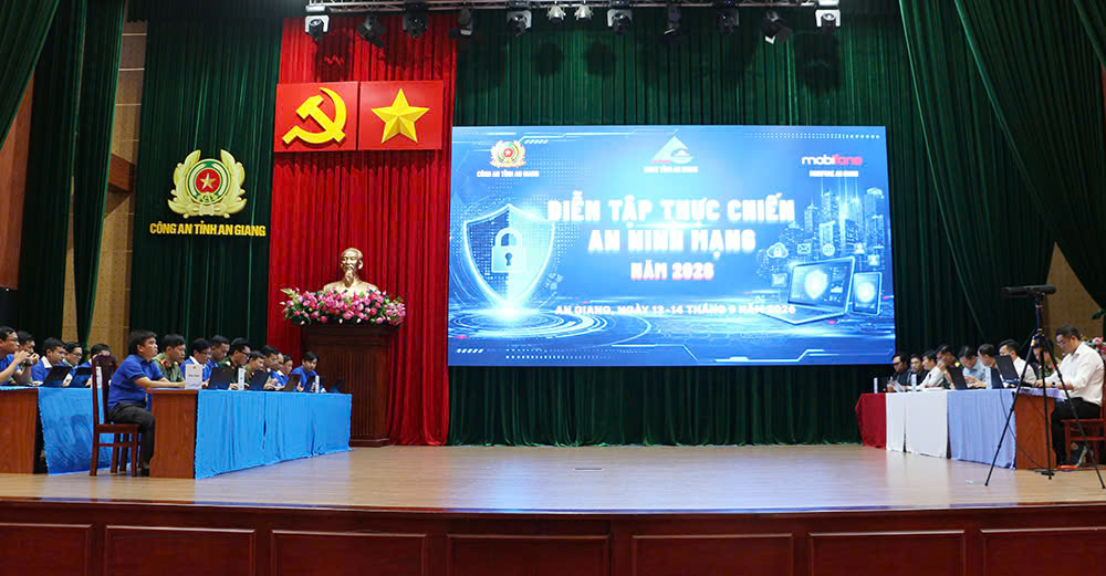 Ứng dụng đường dây nóng Công an An Giang: lớp khiên số bảo vệ người dân