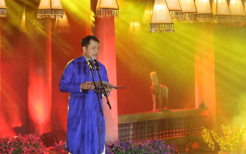 Âm thanh trống cổ kính và ánh sáng đương đại hồi sinh di sản Văn Miếu