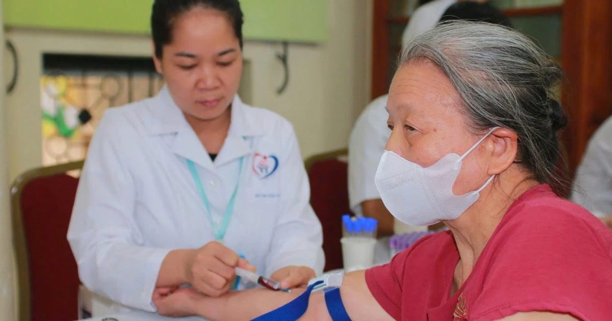 Khám sức khỏe định kỳ miễn phí: Chính sách có đủ lực để đổi thói quen chăm sóc sức khỏe?