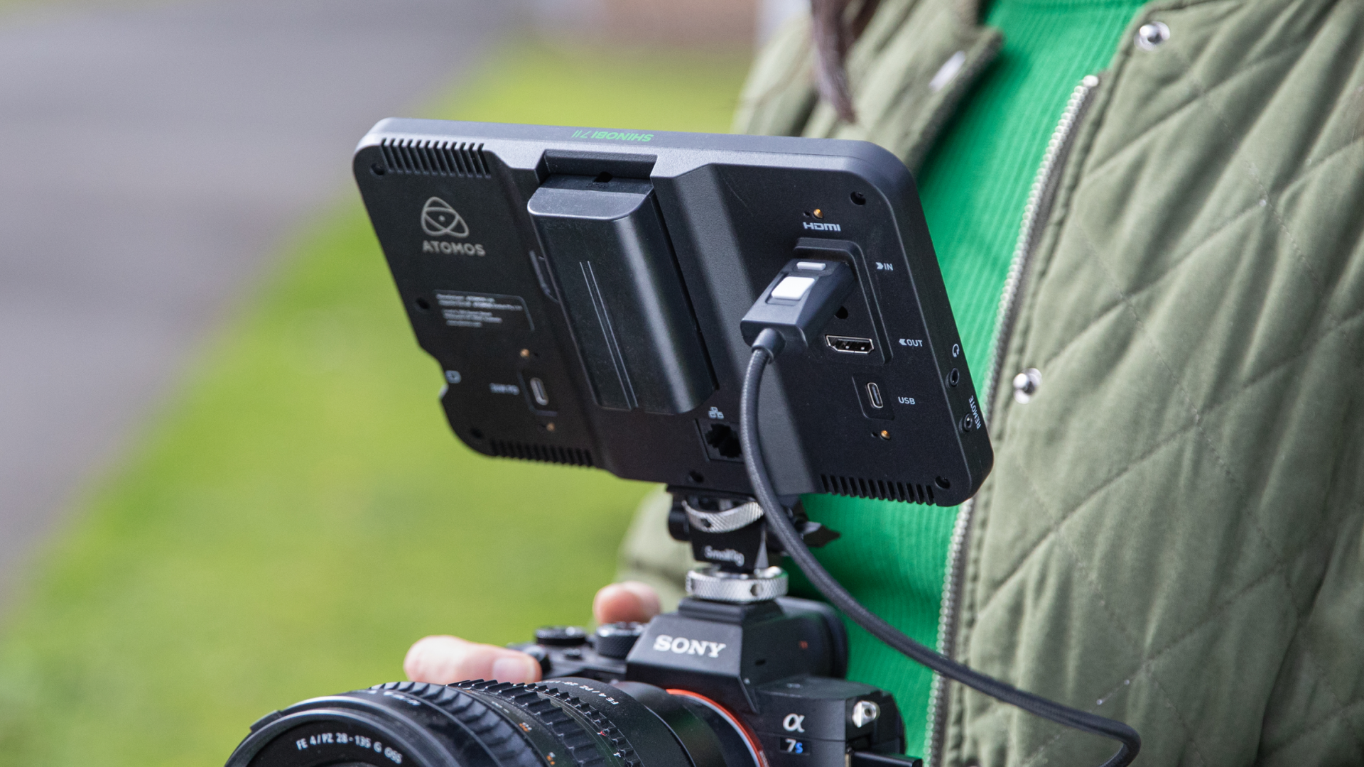 Atomos Shinobi 7 II: Monitor máy ảnh sáng cho quay phim HDR ngoài trời