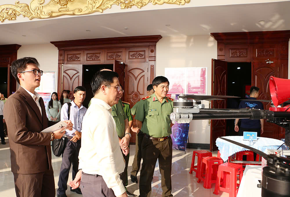 Ứng dụng đường dây nóng Công an An Giang: lớp khiên số bảo vệ người dân