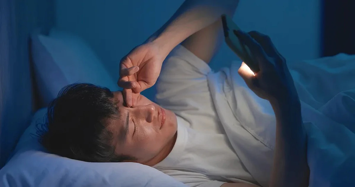 4 thói quen buổi tối âm thầm đẩy bạn gần đột quỵ