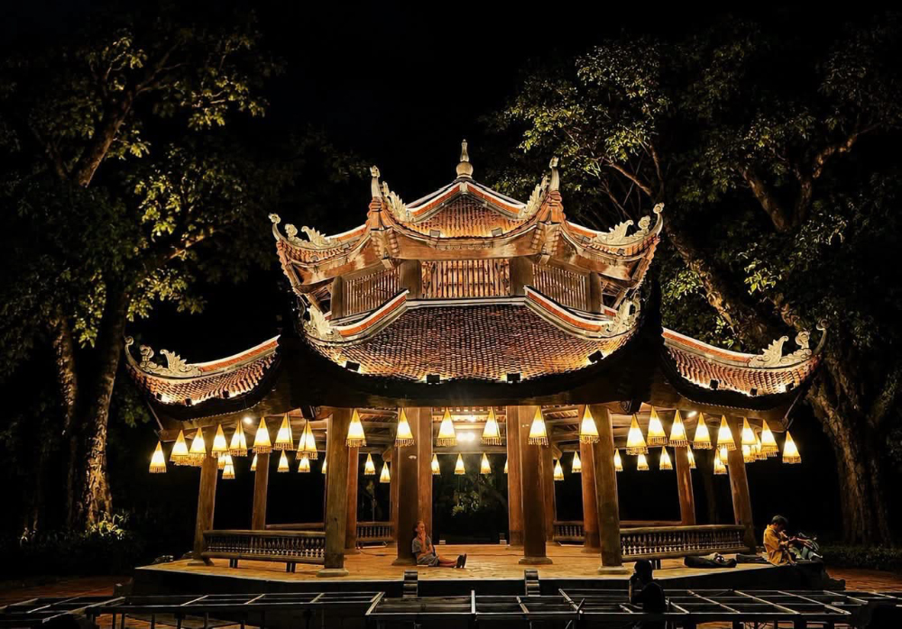 Festival Thăng Long: Khi máy may và áo dài kể chuyện Hà Nội