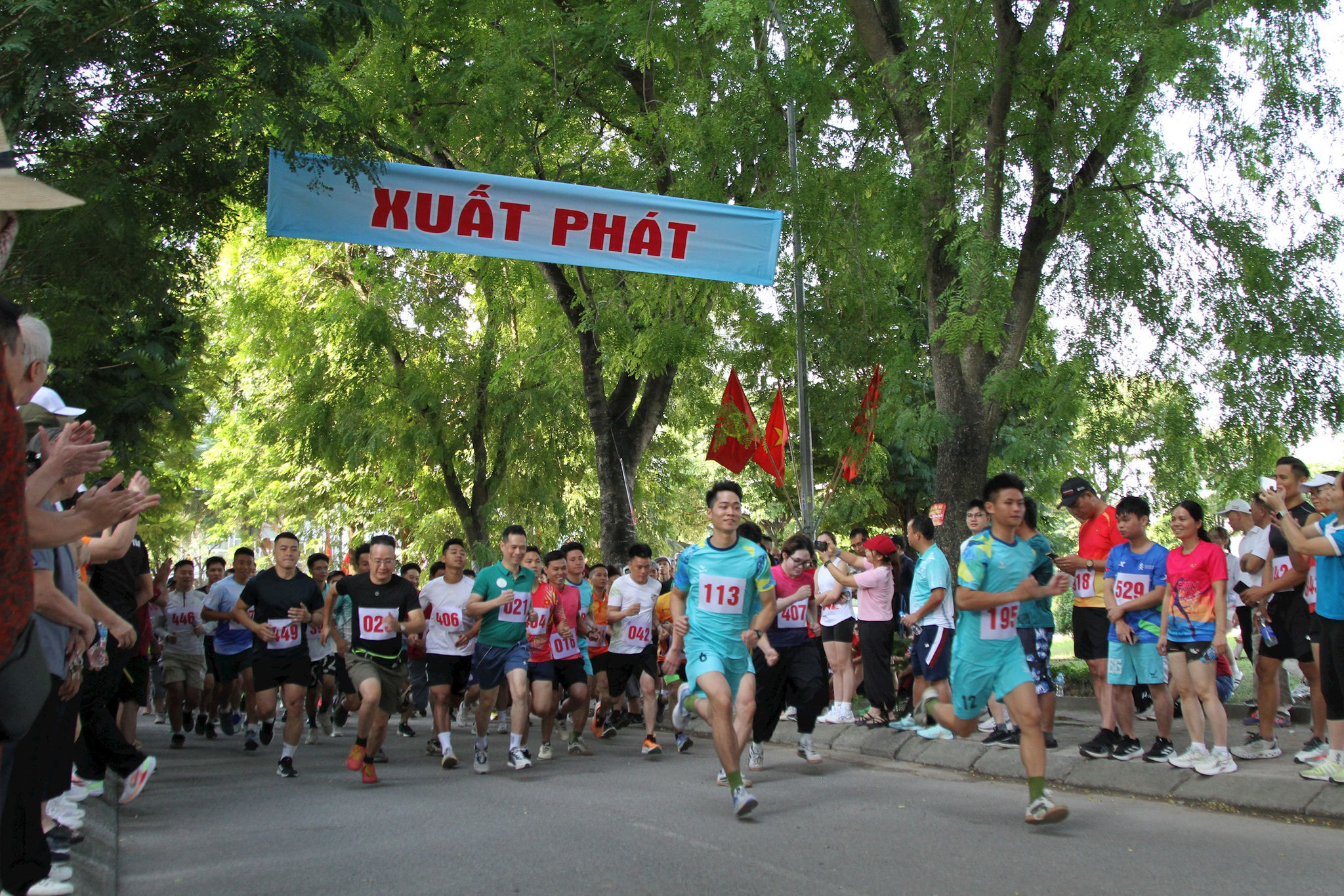 Giải chạy Báo Hànộimới: phong trào lan rộng tới từng phường