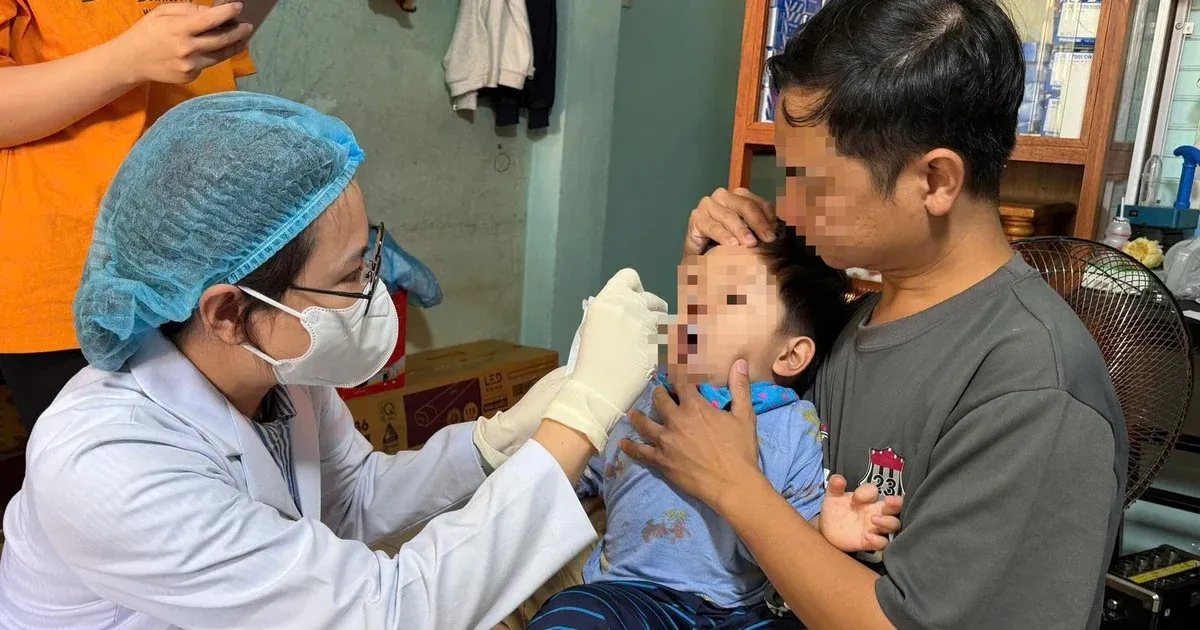 Phòng bệnh tay chân miệng khi trẻ bắt đầu năm học mới
