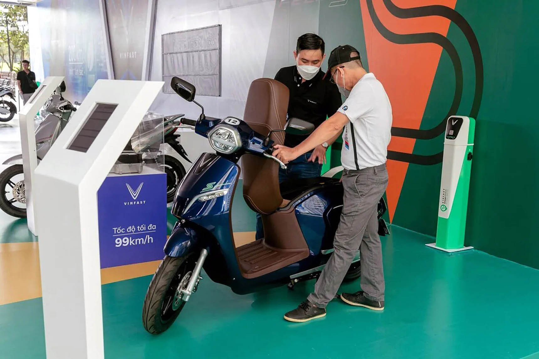 Xe máy điện hay xe xăng cho sinh viên: Nên chọn gì?