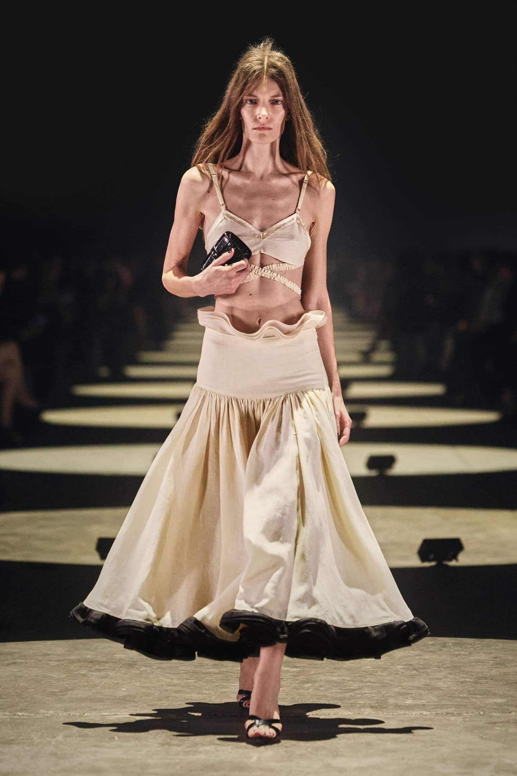 Fashion Week Review: Visi Lembut Khaite dan KNWLS
