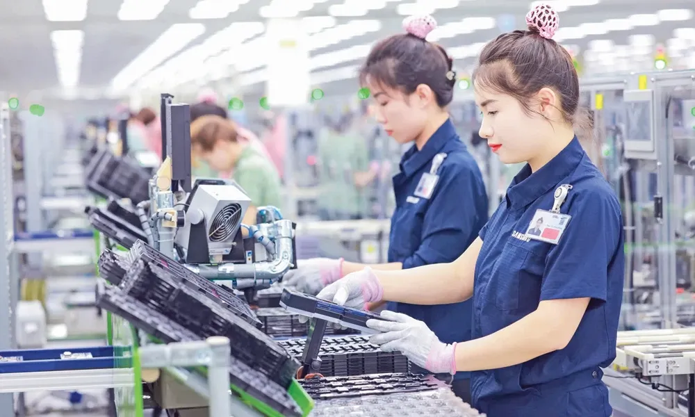Từ thiết kế đến sản xuất: bán dẫn Việt Nam bắt kịp sóng AI châu Á?