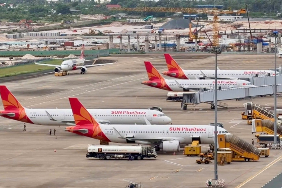 Hàng không Việt Nam tăng tốc chuyển đổi xanh với AI và dữ liệu