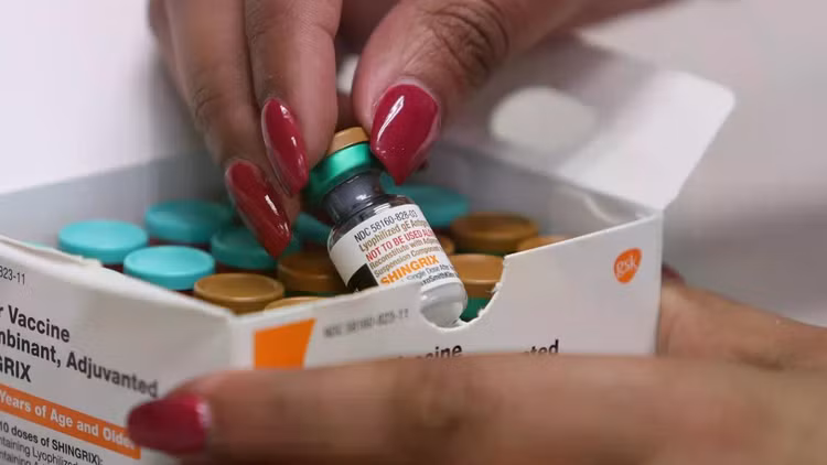 Vaccine zona Shingrix và bất ngờ bảo vệ tim mạch ở người cao tuổi