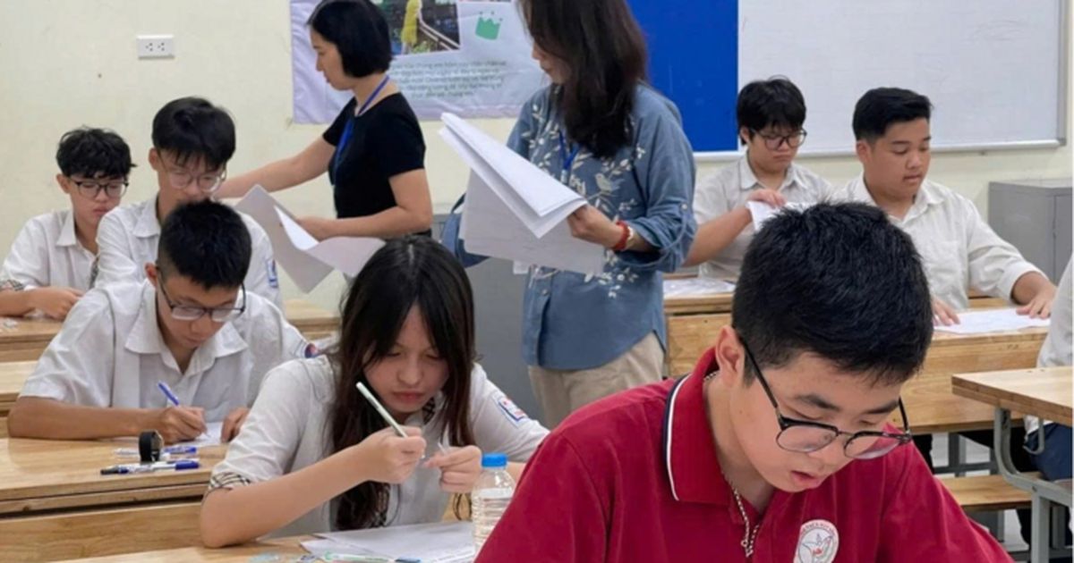 Sáp nhập 13 trường thành 1: Làm sao quản lý hơn 10.000 học sinh mà vẫn gần từng em?
