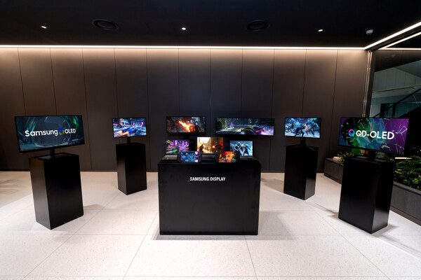iQOO 16 và màn hình OLED 2K 165Hz: cú hích mới cho flagship gaming