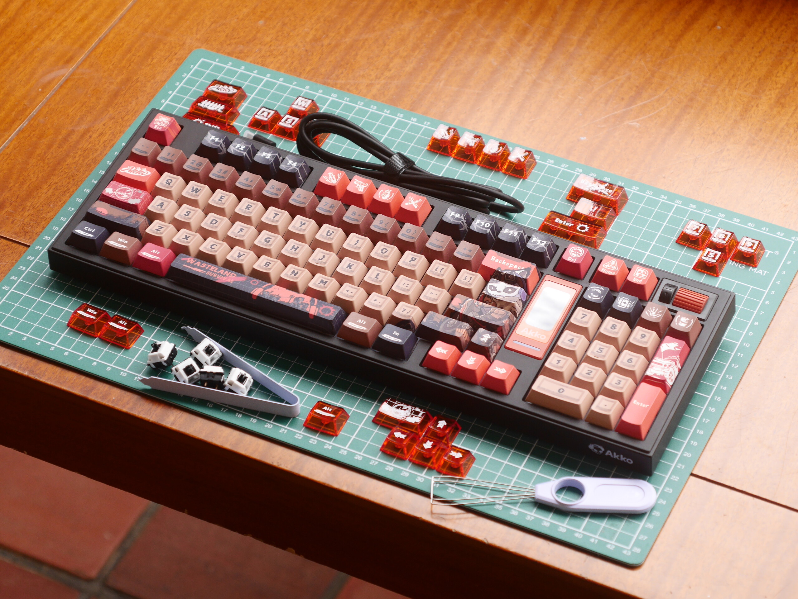 Bàn phím cơ chủ đề: Akko 5098B vs MelGeek Centauri60