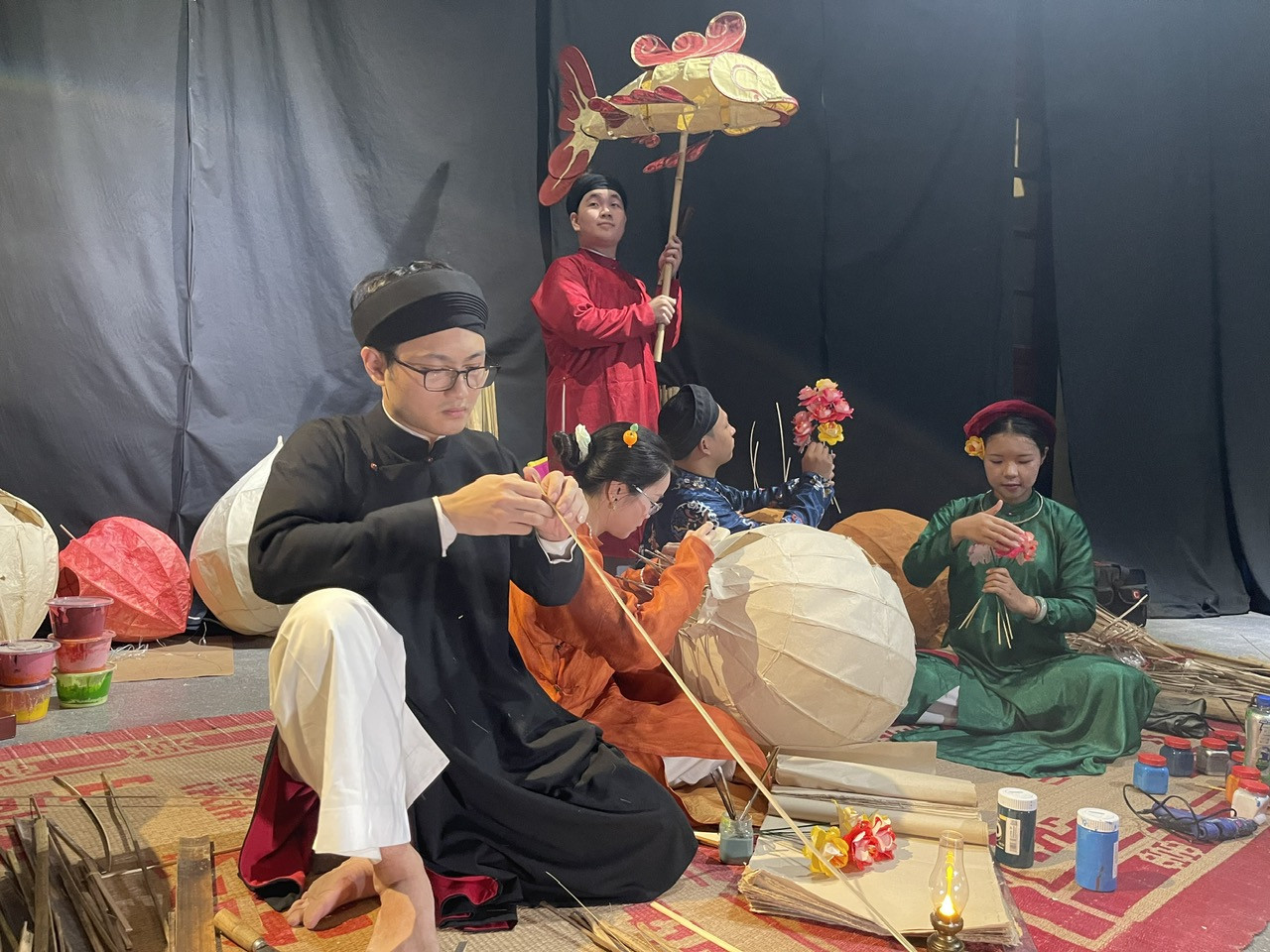Truyền thống Trung thu tái sinh giữa lòng phố cổ