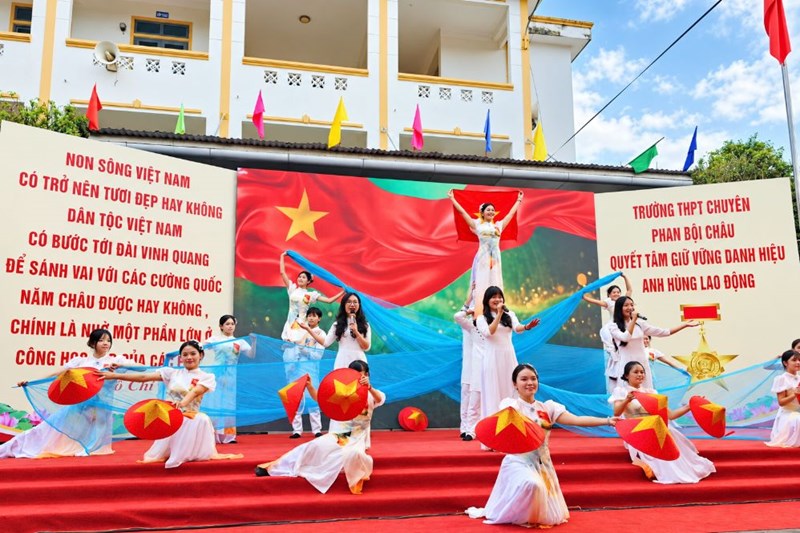 Tủ sách dùng chung: Từ Nghệ An đến Cà Mau, không để học sinh thiếu sách