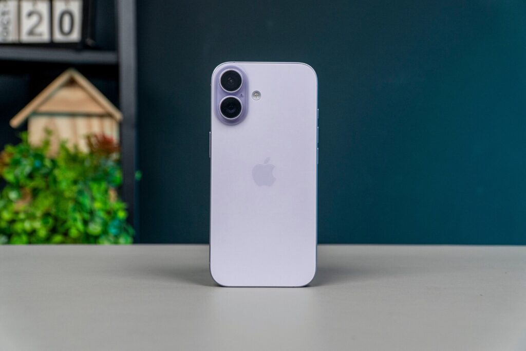Ba mẫu iPhone bị Apple khai tử: Nên giữ, bán hay nâng cấp iPhone 18?