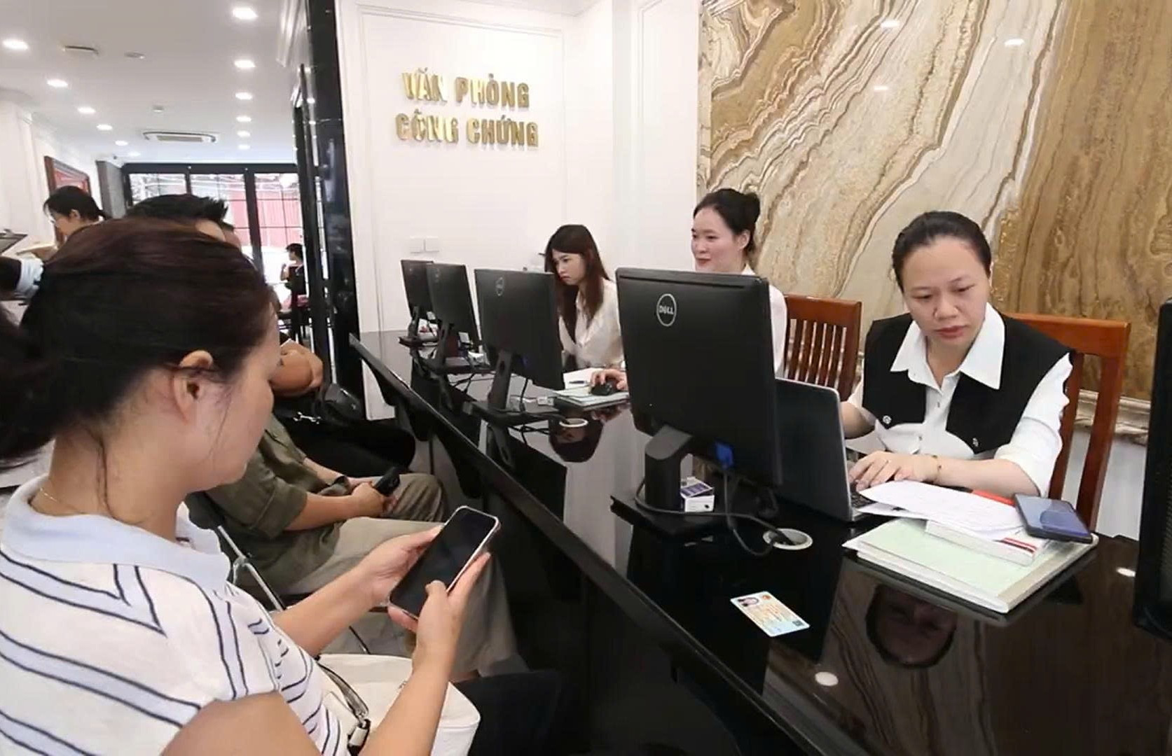 Công chứng bất động sản không còn “biên giới”: Cú hích cho thị trường đất đai