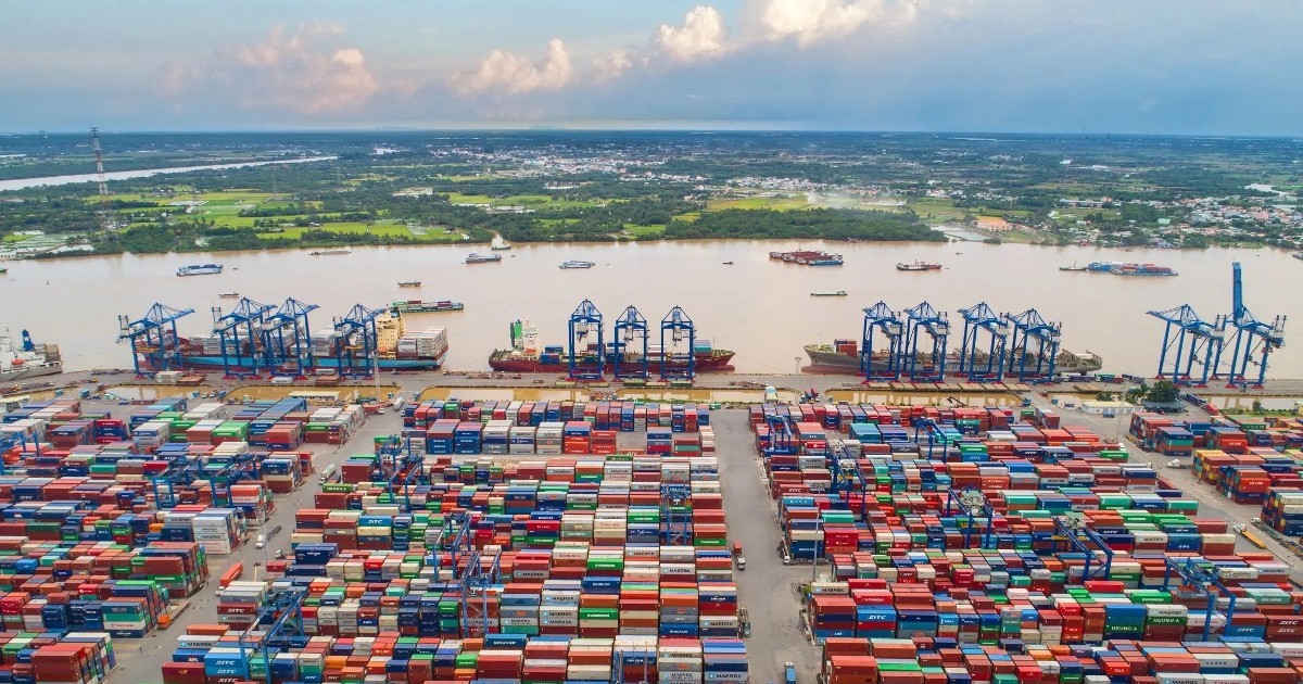 Việt Nam sửa luật logistics để thoát điểm nghẽn cạnh tranh khu vực