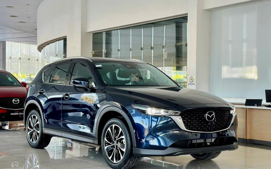Mazda CX-5 xuống 659 triệu: SUV hạng C chơi lớn giá hạng B